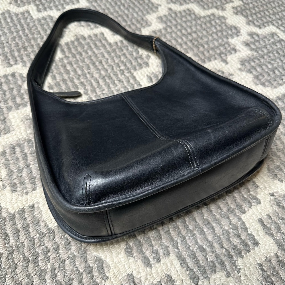 Coach Vintage Pocket Zip Bag 9033 in Black Genuine Leather - Picture 7 of 16